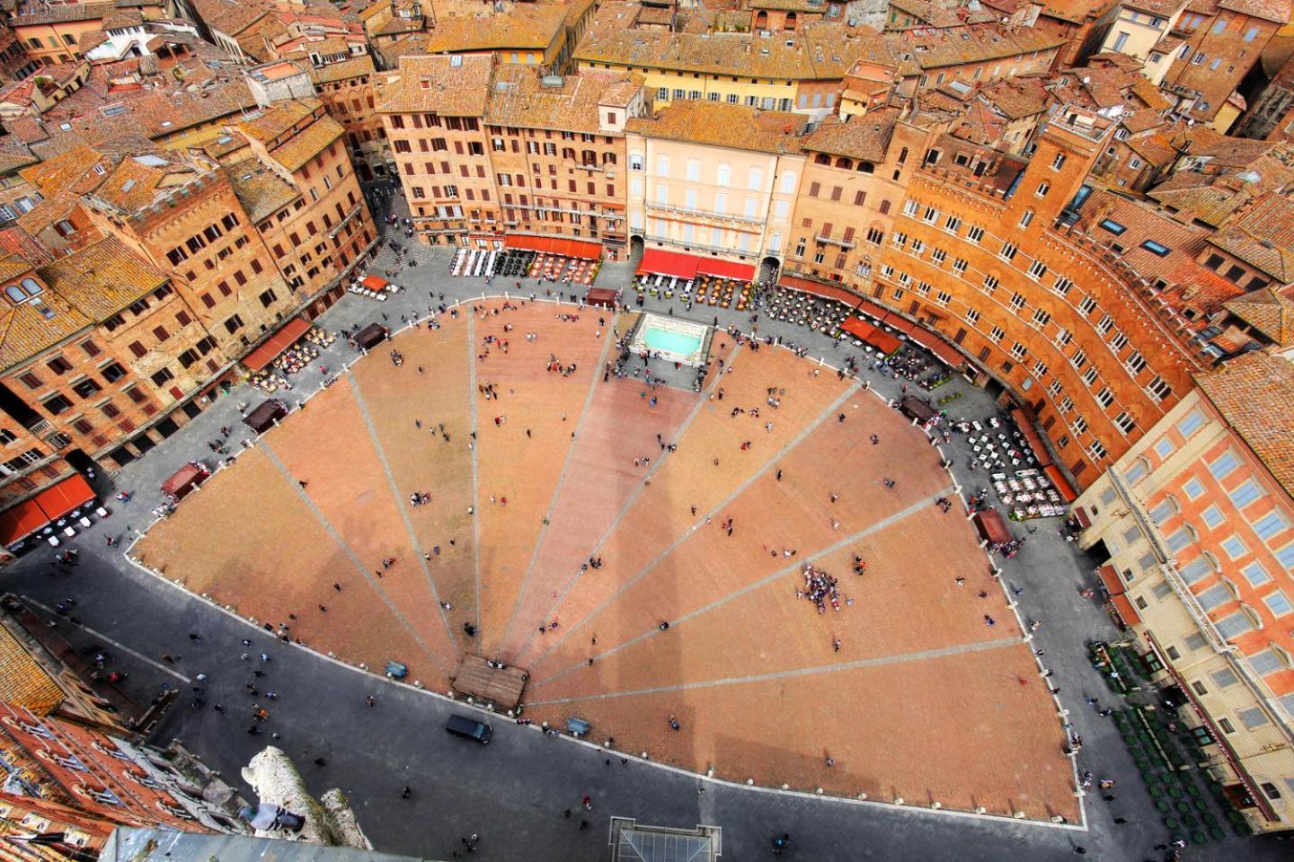 Stilmoderno Nice Apartment In Siena'S Historic Center, Just Steps From Piazza Del Campo Exterior photo